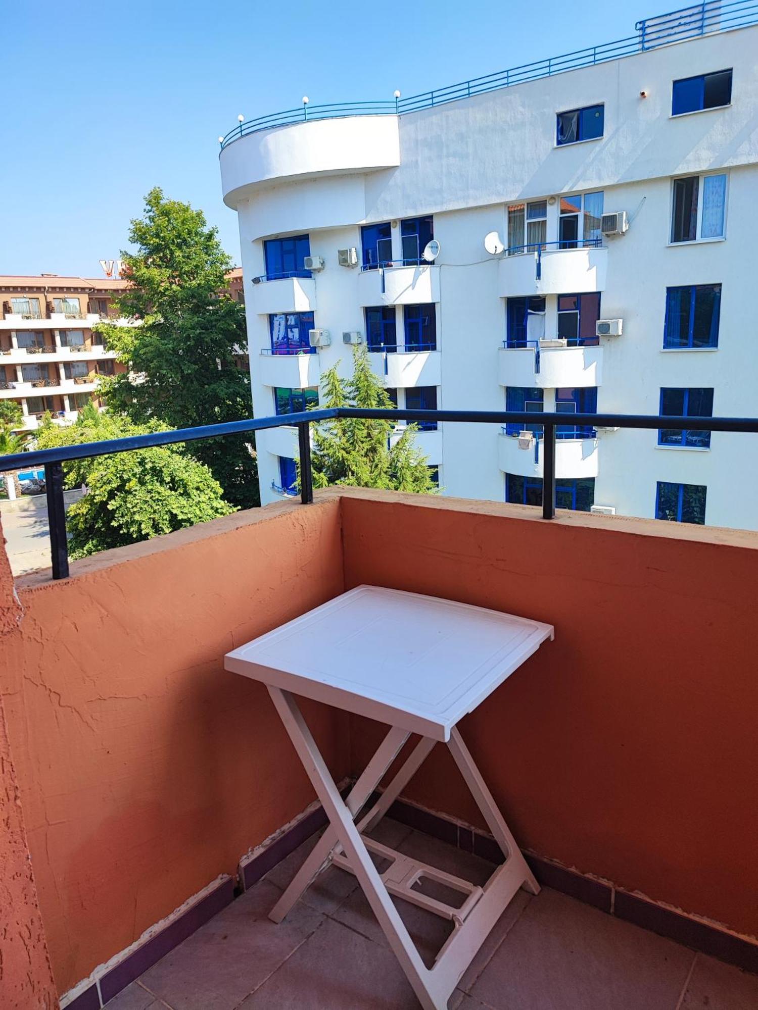 Fa Mol Lägenhet Slăntjev Brjag Exteriör bild