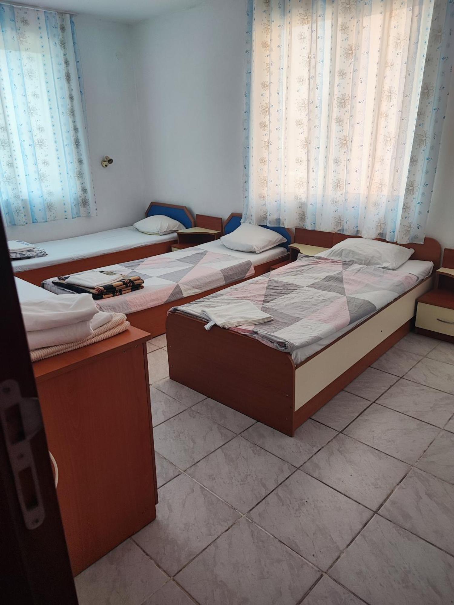Fa Mol Lägenhet Slăntjev Brjag Exteriör bild