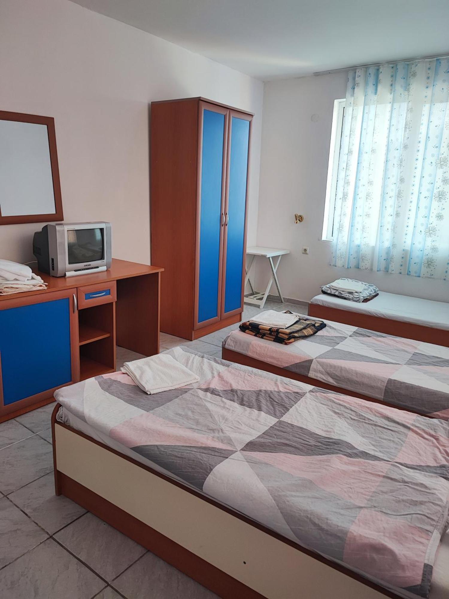 Fa Mol Lägenhet Slăntjev Brjag Exteriör bild